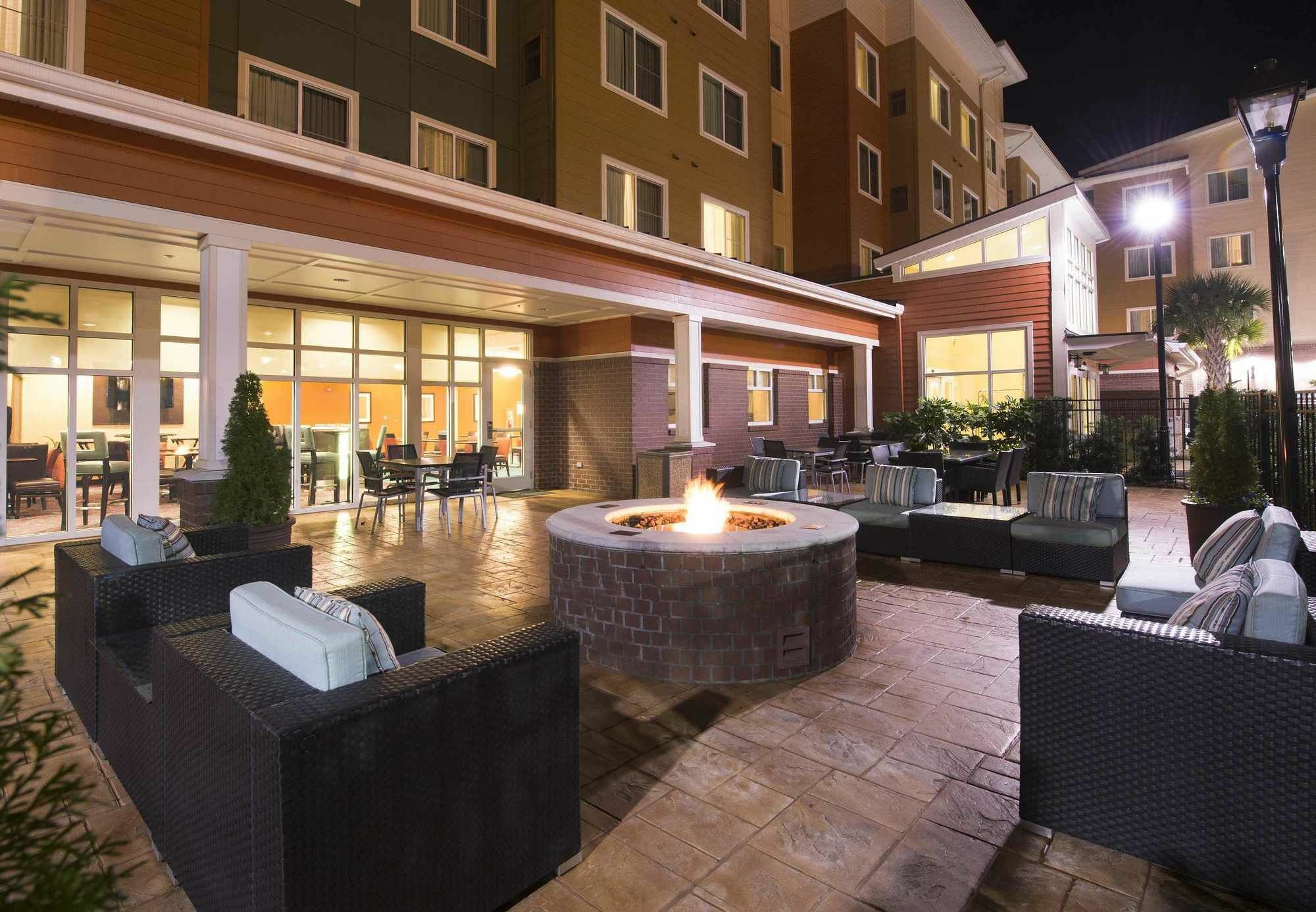 Residence Inn By Marriott Charleston North/Ashley Phosphate North Charleston Exterior photo